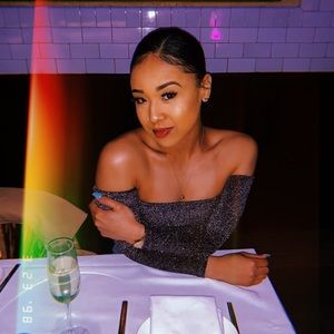 Meet your Posher, Veronica